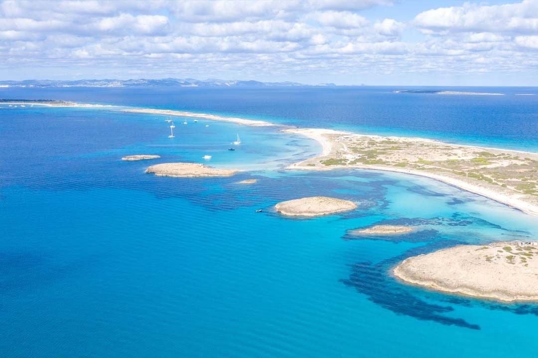 fa7e4a2b-0168-4e38-b435-68332c72c2c6.jpeg__PID:03dfdd8b-714e-40ce-9237-49c94ee2e8b1